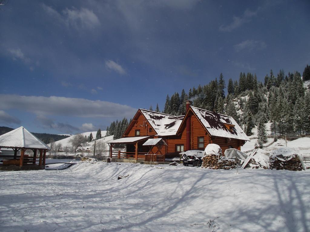 Cabana Piatra Runcului Ватра-Молдовіцей Екстер'єр фото