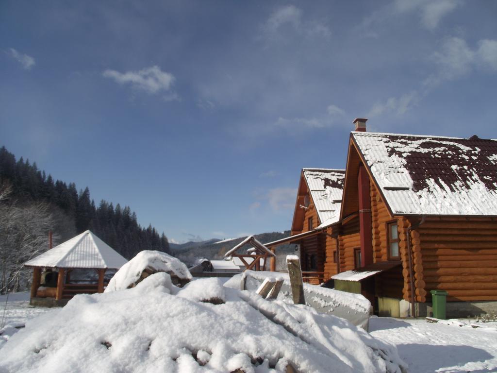 Cabana Piatra Runcului Ватра-Молдовіцей Екстер'єр фото