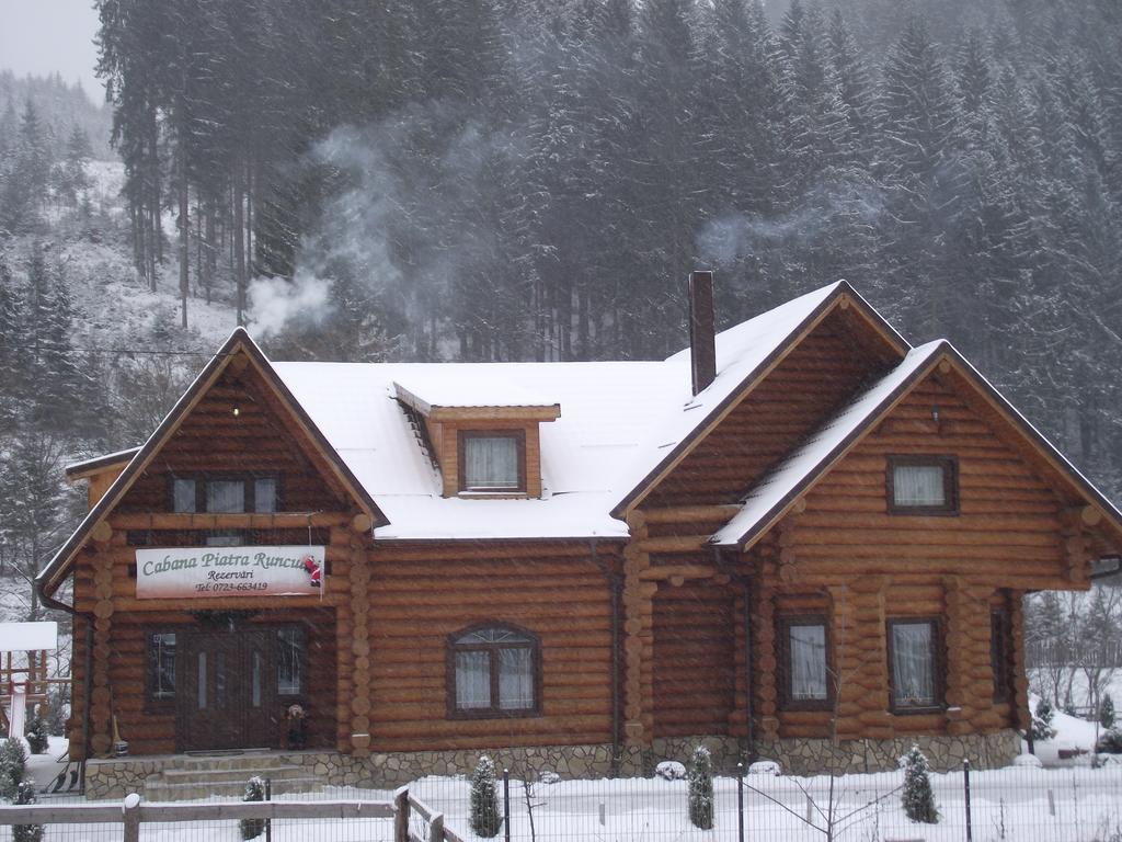 Cabana Piatra Runcului Ватра-Молдовіцей Екстер'єр фото