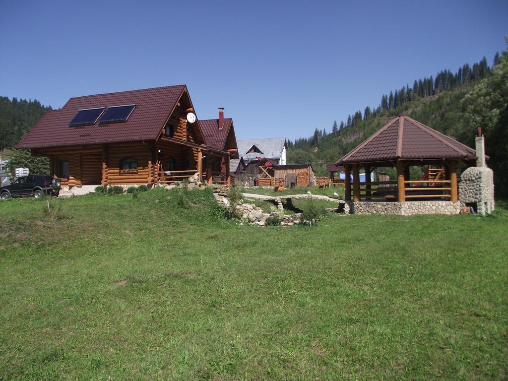 Cabana Piatra Runcului Ватра-Молдовіцей Екстер'єр фото